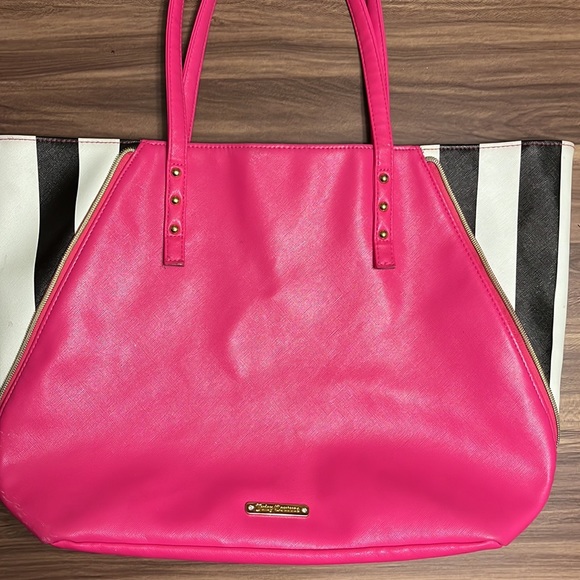 Juicy couture pink tote bag with black and white stripes. - Picture 5 of 16